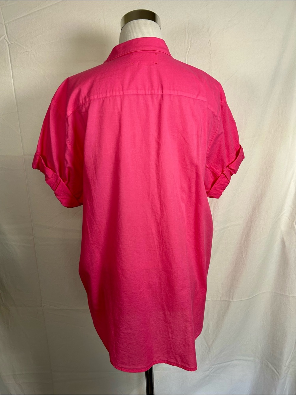XiRENA Channing Women's Short-Sleeve Button-Front Shirt Fuchsia - Picture 6 of 11